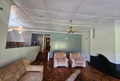 4 Bed House with En Suite in Loresho
