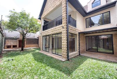 5 Bed Townhouse with En Suite in Lavington - 2