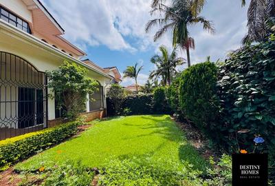 4 Bed Townhouse with En Suite in Lavington - 2