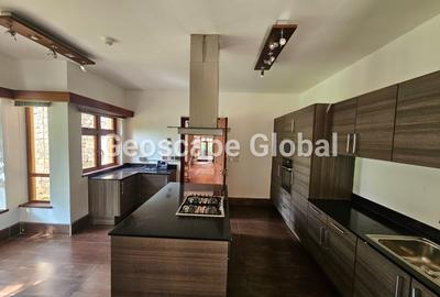 4 Bed House with En Suite in Kitisuru