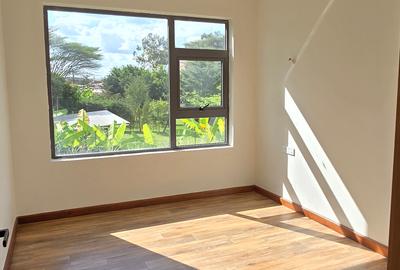 5 Bed Townhouse with En Suite at Lavington Green - 4