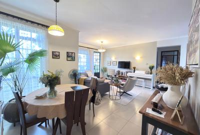 Serviced 2 Bed Apartment with En Suite at Brookside Drive