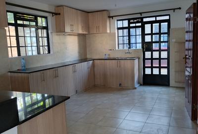 4 Bed House with En Suite in Kitengela