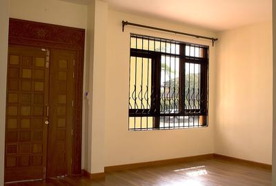 4 Bed Townhouse with En Suite in Runda - 4