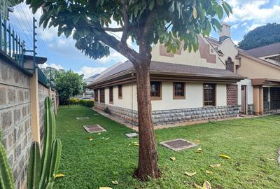 5 Bed House with En Suite in Runda - 4