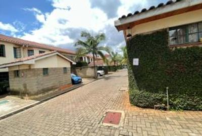 4 Bed Townhouse with En Suite at Kileleshwa