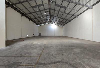 8,720 ft² Warehouse with Service Charge Included in Athi River