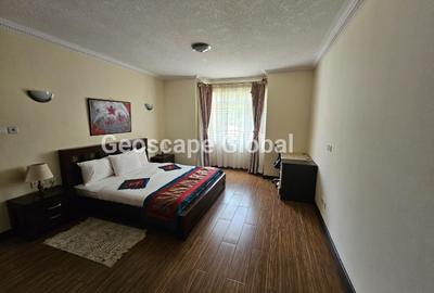 Furnished 2 Bed Apartment with En Suite in Brookside