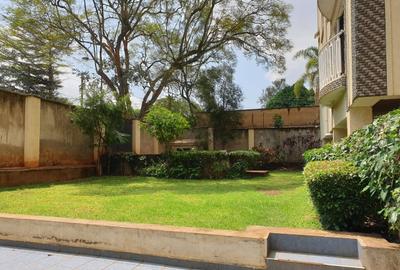 3 Bed Apartment with En Suite at Rhapta Road