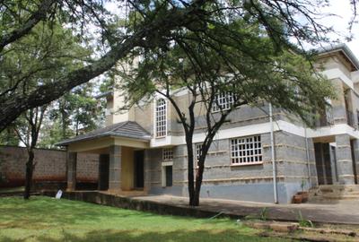 4 Bed House with En Suite at Rimpa - Road - 4