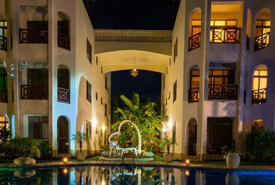 Serviced 2 Bed Apartment with En Suite at Mt Kenya - 4