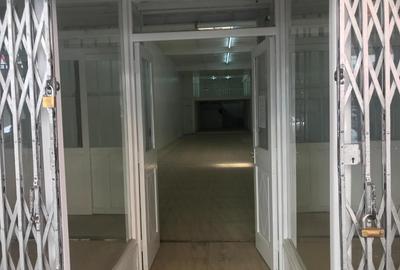 5,000 ft² Shop in Nairobi CBD - 2