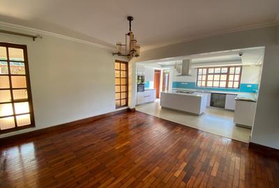 4 Bed Villa with En Suite at Mimosa - 2