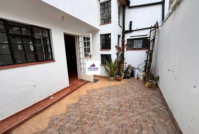 4 Bed Townhouse with En Suite in Westlands Area