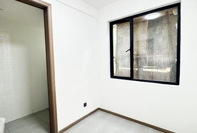 4 Bed Apartment with En Suite in Westlands Area - 3