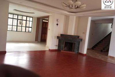 4 Bed House with En Suite at Lavington