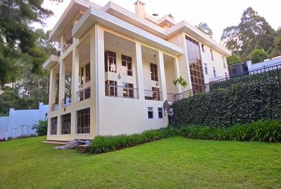 6 Bed House with En Suite at Kitisuru Road