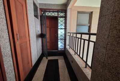 4 Bed Apartment with En Suite at Brookside Drive - 2