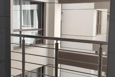 2 Bed Apartment with En Suite at Riverside Drive - 2