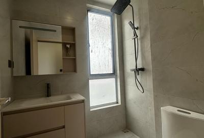 2 Bed Apartment with En Suite in Westlands Area - 4