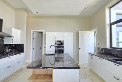 5 Bed Townhouse in Loresho - 4