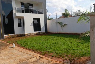 5 Bed Townhouse with En Suite in Ruiru