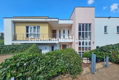 5 Bed House with En Suite in Kitisuru - 2