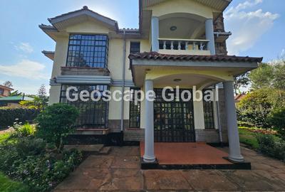 4 Bed House with En Suite in Nyari