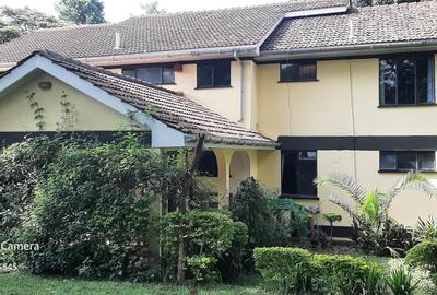 5 Bed House with Staff Quarters in Nyari