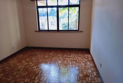 3 Bed Apartment with En Suite at Brookside Drive - 2