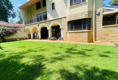 5 Bed Villa with En Suite in Lavington - 3