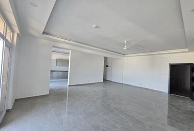 3 Bed Apartment with En Suite in Nyali Area