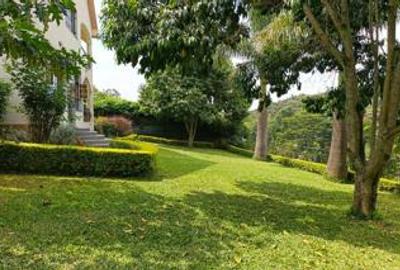 4 Bed House with En Suite at Muthaiga North