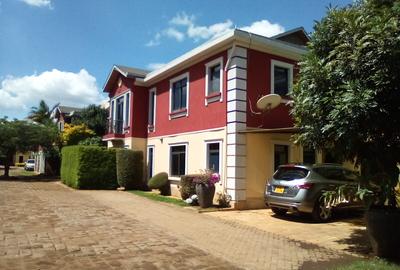 5 Bed Villa with En Suite at Lavington