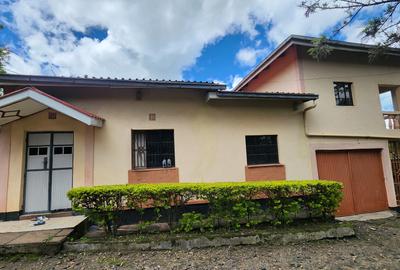 4 Bed House with En Suite at Mashuria - 2