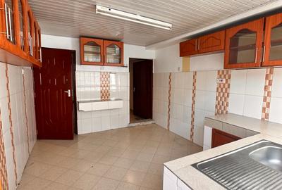 2 Bed House with En Suite in Karen