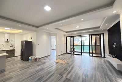 1 Bed Apartment with En Suite at Westlands - 2