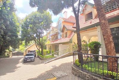 4 Bed Townhouse with En Suite at Lavington Green - 2