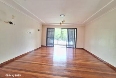 5 Bed Townhouse with En Suite in Kyuna