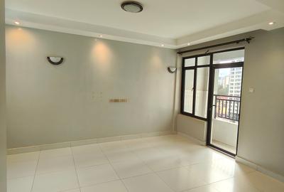 1 Bed Apartment with En Suite at Parklands - 3