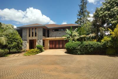 4 Bed Townhouse with Swimming Pool at Runda Close To Un Headquarters In Gigiri