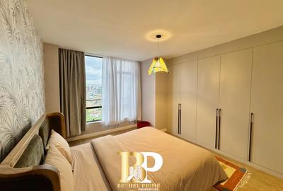 3 Bed Apartment with En Suite in Brookside