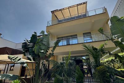 5 Bed Villa with En Suite in Kileleshwa - 2