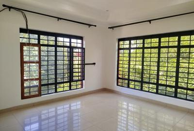 4 Bed House with En Suite in Runda - 4