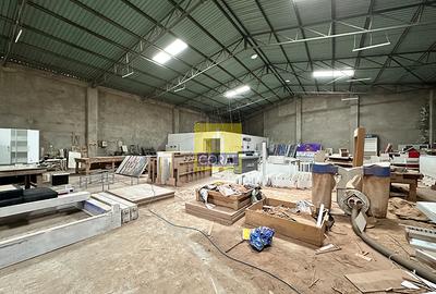 11,600 ft² Warehouse in Mlolongo
