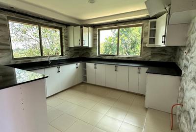 3 Bed House with En Suite at Karen