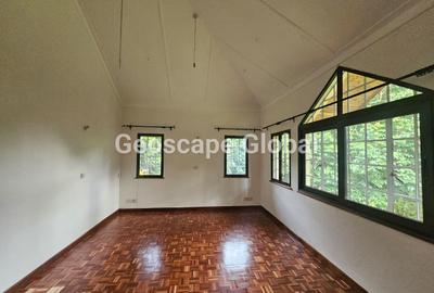 5 Bed House with En Suite in Rosslyn - 3