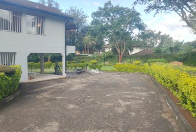 5 Bed House with En Suite in Nyari - 3