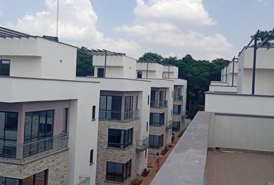 4 Bed Townhouse with En Suite at Lavington Estate Nairobi