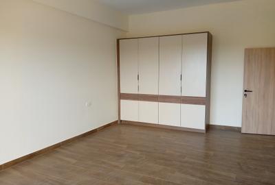 3 Bed Apartment with En Suite at Githuri Road